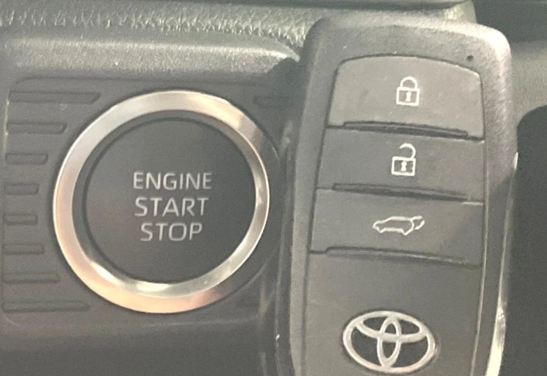 Toyota Land Cruiser Black