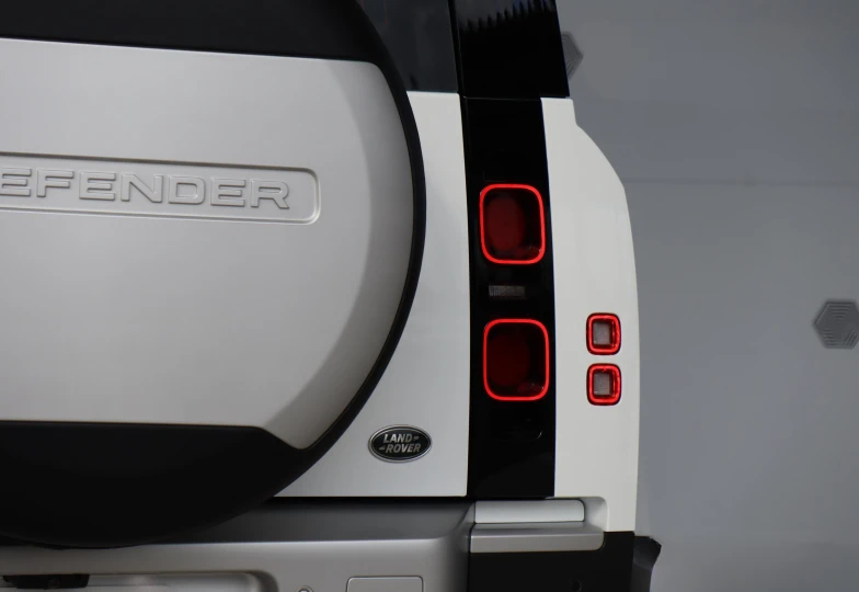Land Rover Defender , 2023 - 23