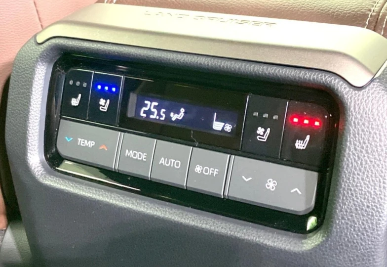 Toyota Land Cruiser Black