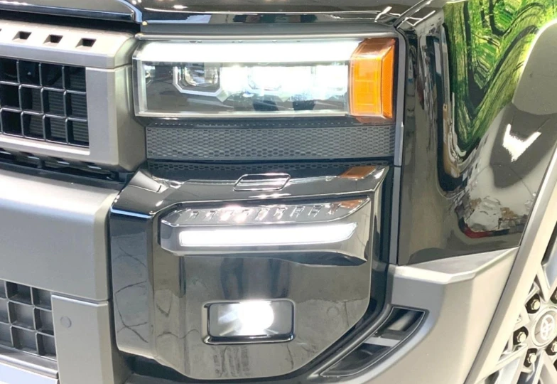 Toyota Land Cruiser Black