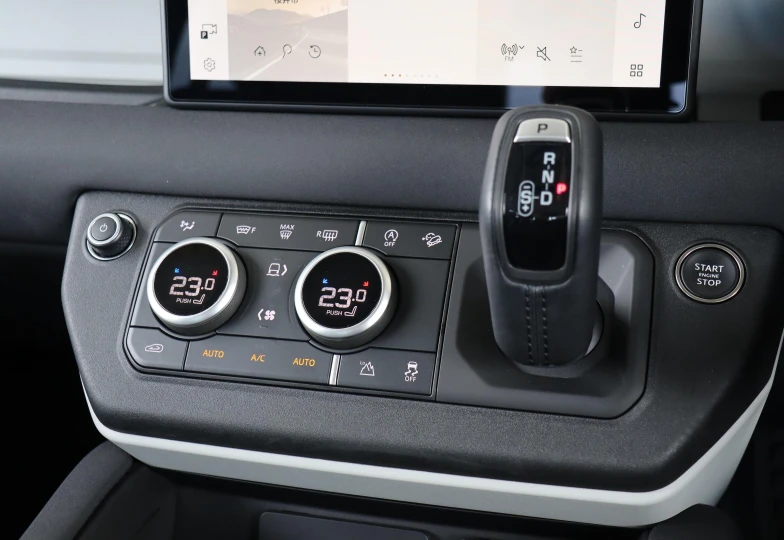 Land Rover Defender , 2023 - 12