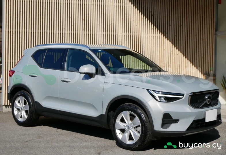 Volvo XC40 Серый