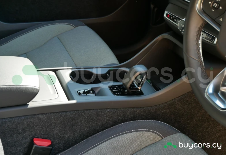 Volvo XC40 Серый