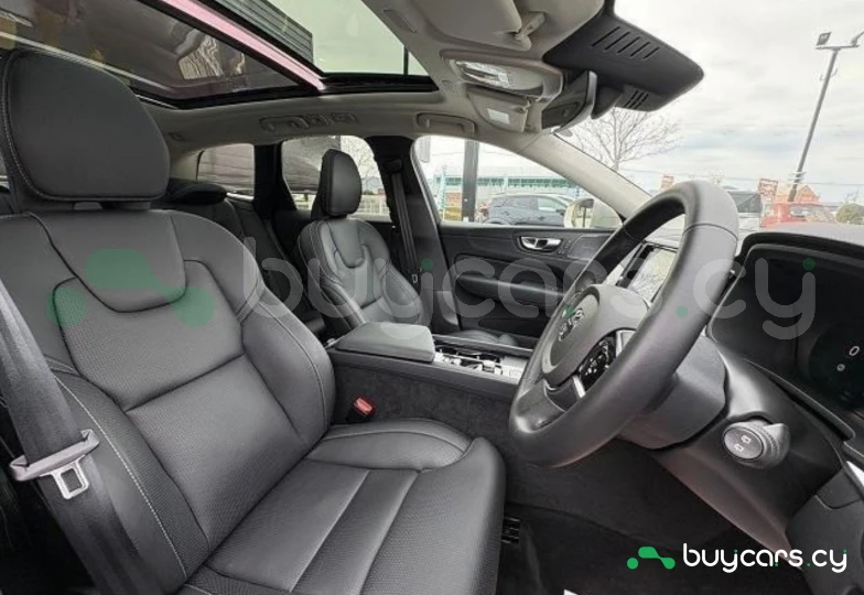 Volvo XC60 Бежевый