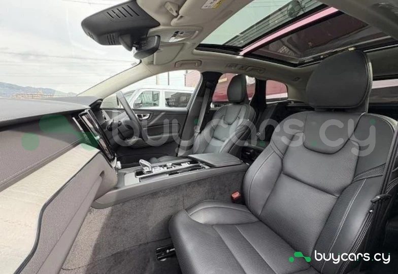 Volvo XC60 Бежевый