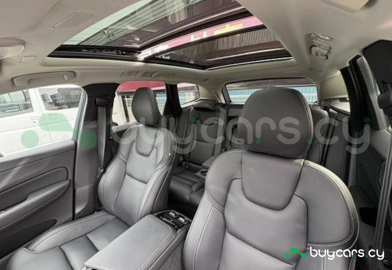 Volvo XC60 Бежевый