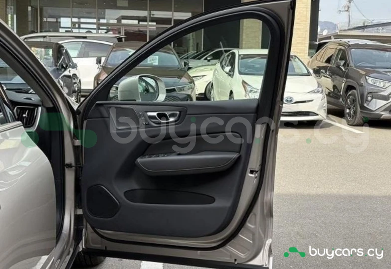 Volvo XC60 Бежевый