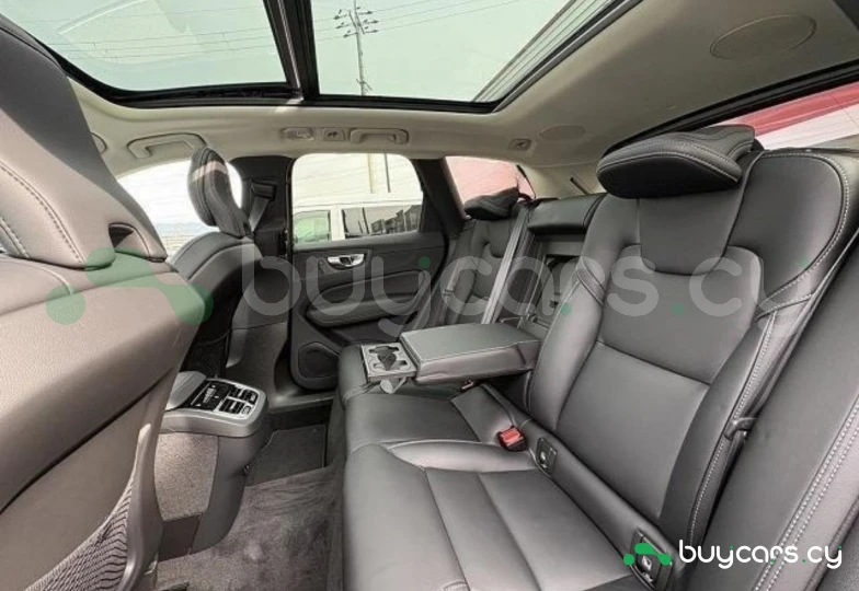 Volvo XC60 Бежевый