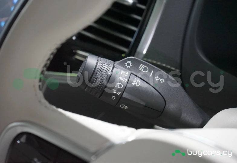 Volvo XC90 Серый