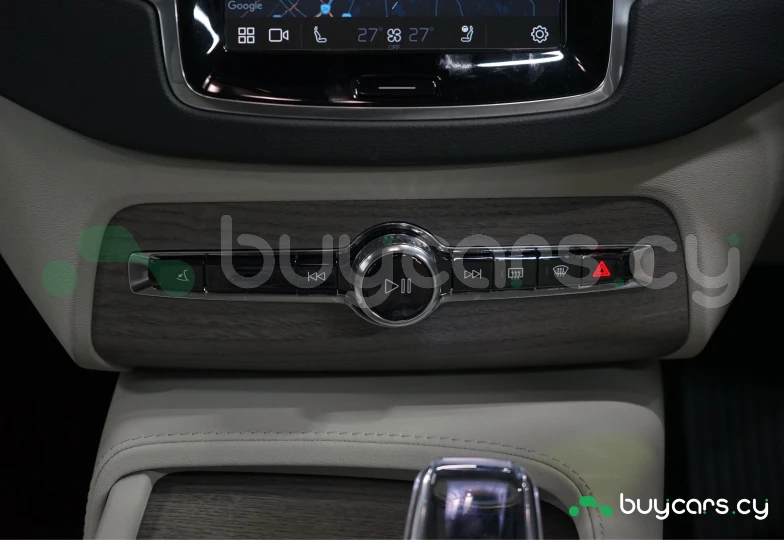 Volvo XC90 Серый