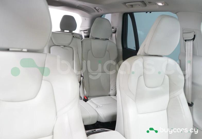 Volvo XC90 Серый