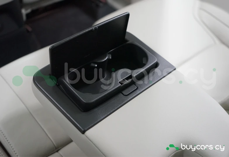 Volvo XC90 Серый