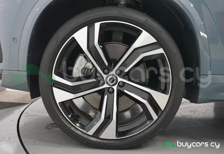 Volvo XC90 Серый