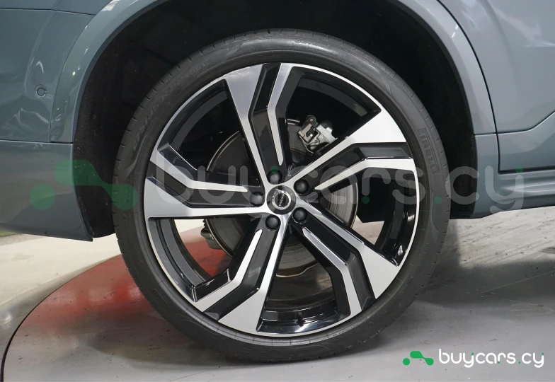 Volvo XC90 Серый