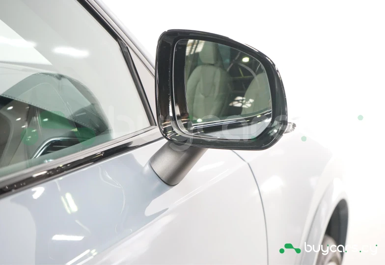 Volvo XC90 Серый