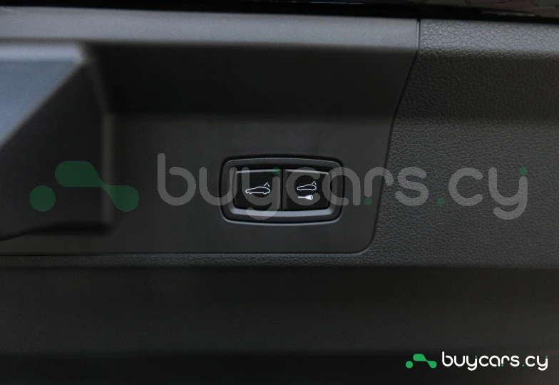 Porsche Panamera Черный