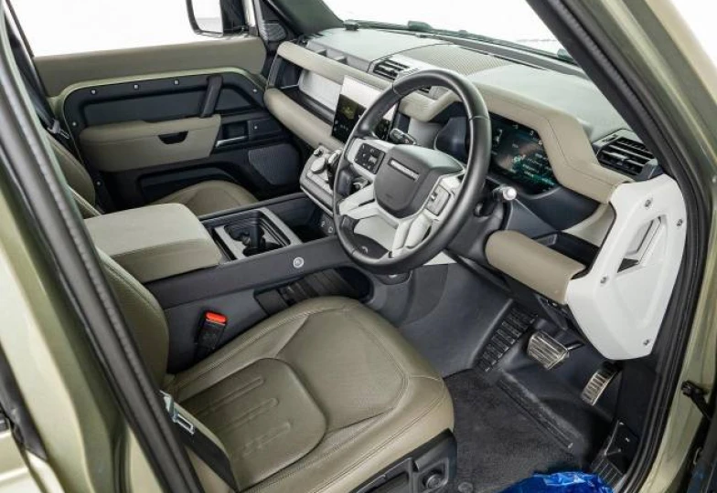 Land Rover Defender D300 Turbo, 2021 - 3