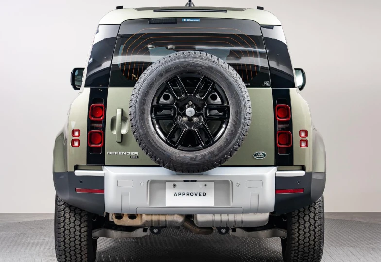 Land Rover Defender D300 Turbo, 2021 - 10