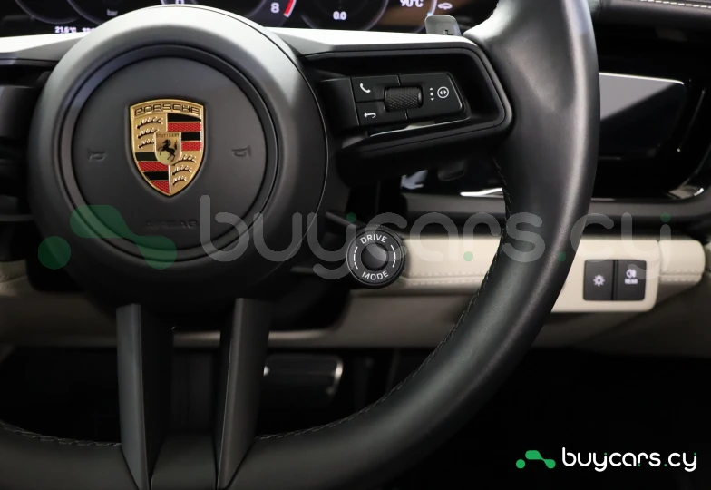 Porsche Panamera Серый