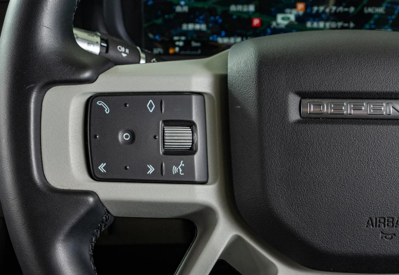 Land Rover Defender D300 Turbo, 2021 - 15