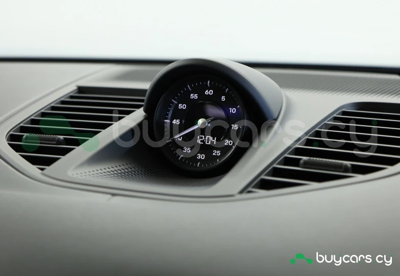 Porsche Panamera Серый