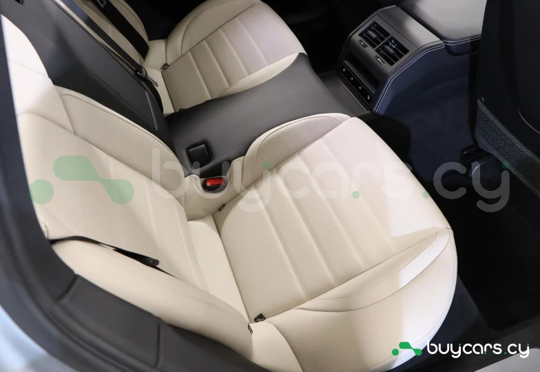 Porsche Panamera Серый