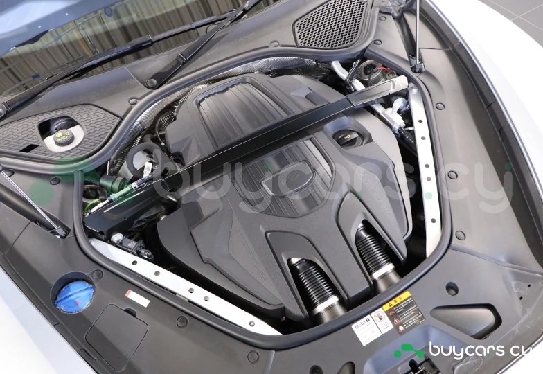 Porsche Panamera Серый