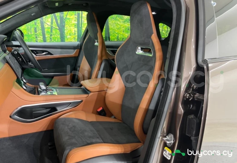 Jaguar F-Pace Коричневый