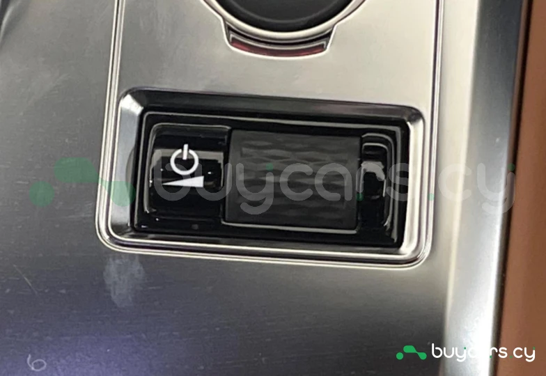 Jaguar F-Pace Коричневый