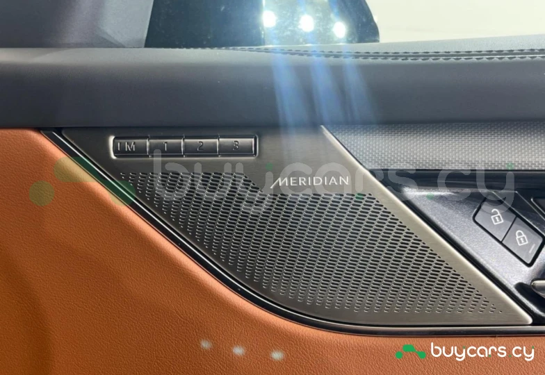 Jaguar F-Pace Коричневый