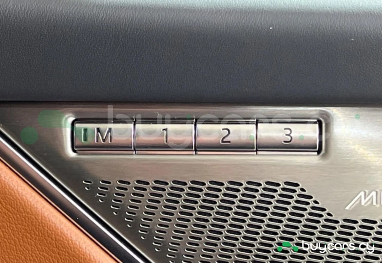 Jaguar F-Pace Коричневый