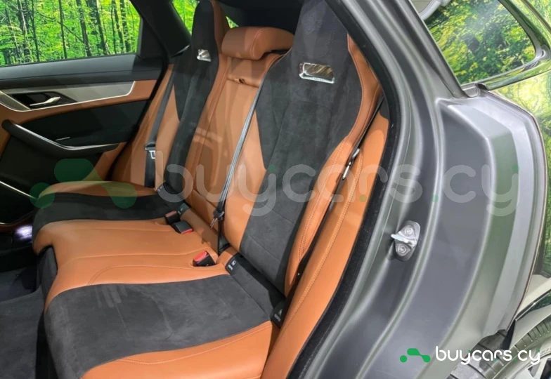 Jaguar F-Pace Коричневый