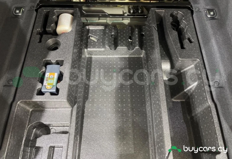 Jaguar F-Pace Коричневый