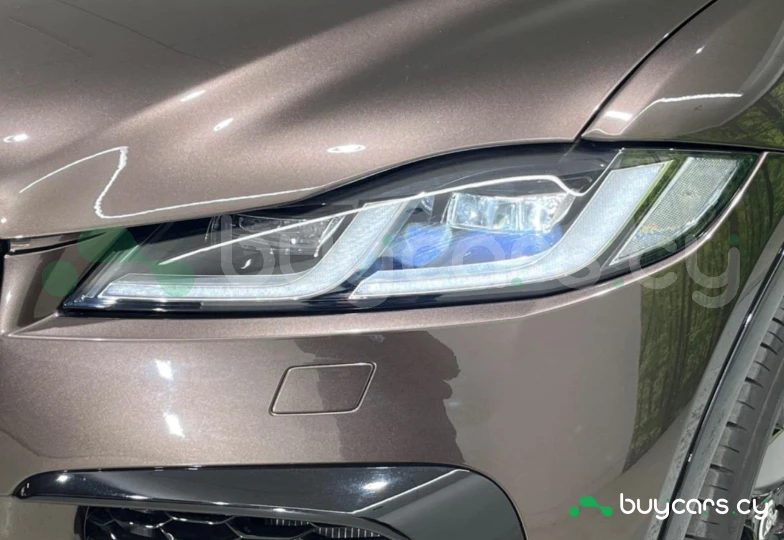 Jaguar F-Pace Коричневый