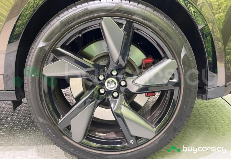 Jaguar F-Pace Коричневый