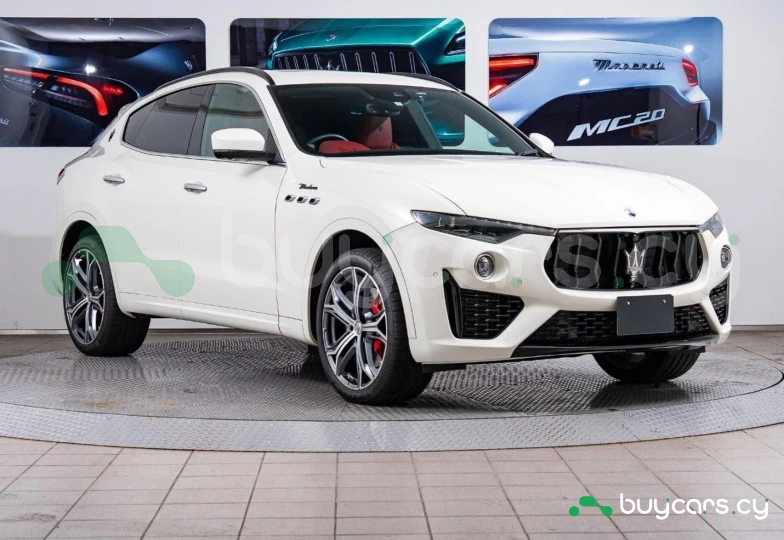 Maserati Levante Белый