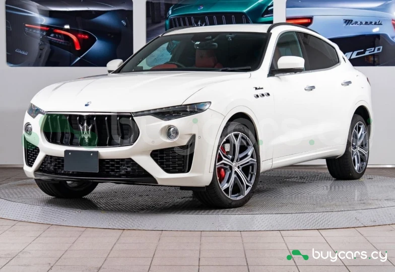 Maserati Levante Белый