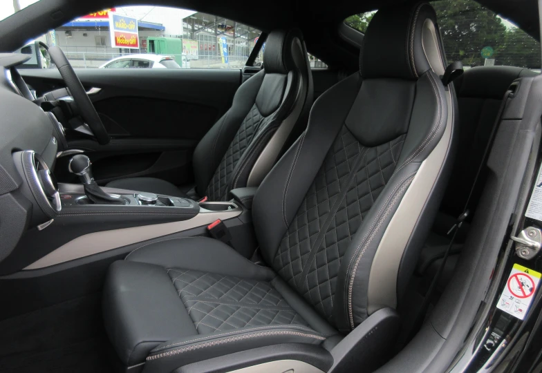 Audi TTS Memorial Edition, 2023 - 2