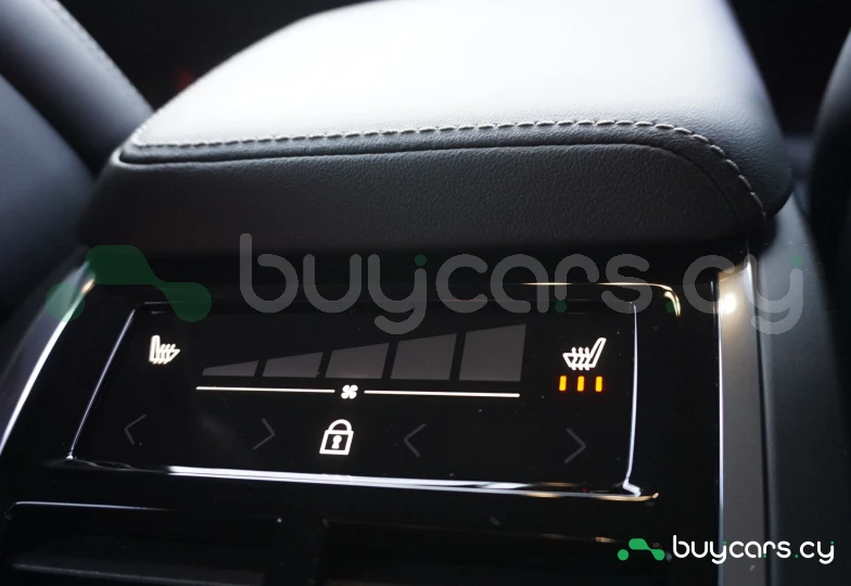 Volvo S60 Красный