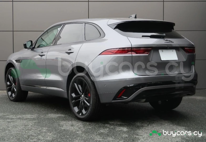 Jaguar F-Pace Серый