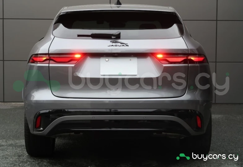 Jaguar F-Pace Серый