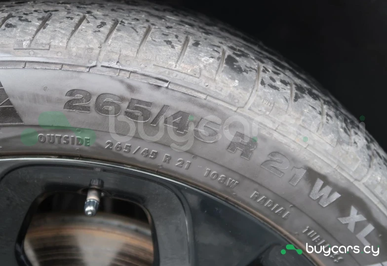 Jaguar F-Pace Серый