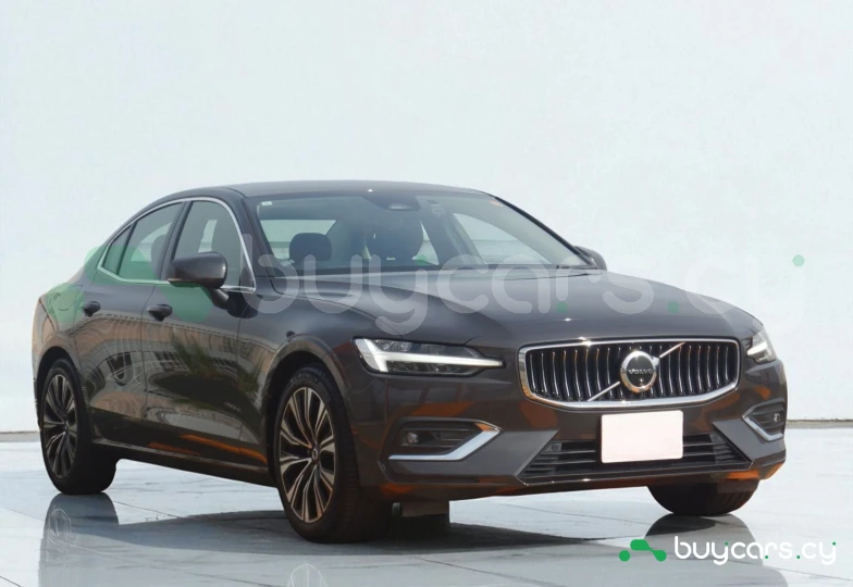 Volvo S60 Серый