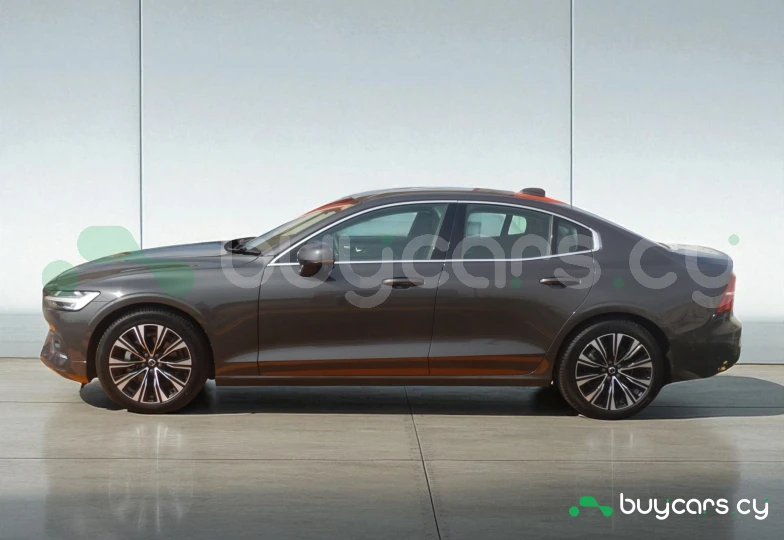 Volvo S60 Серый