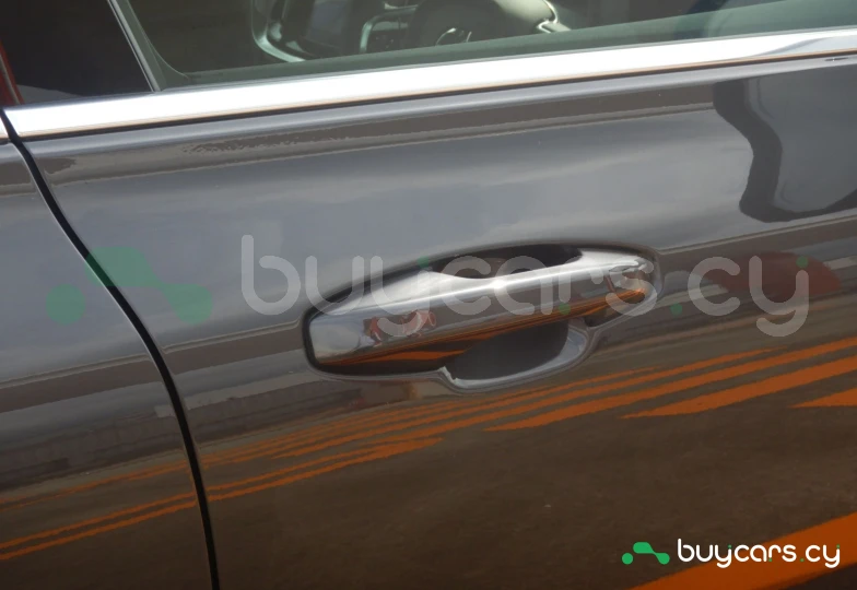 Volvo S60 Серый