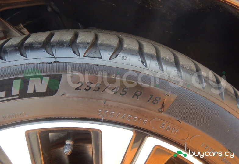 Volvo S60 Серый