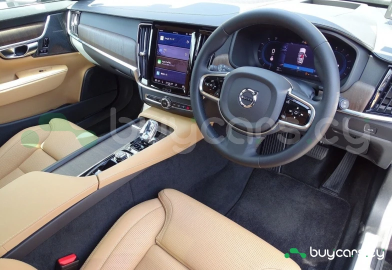 Volvo V90 Черный