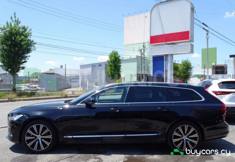 Volvo V90 Черный