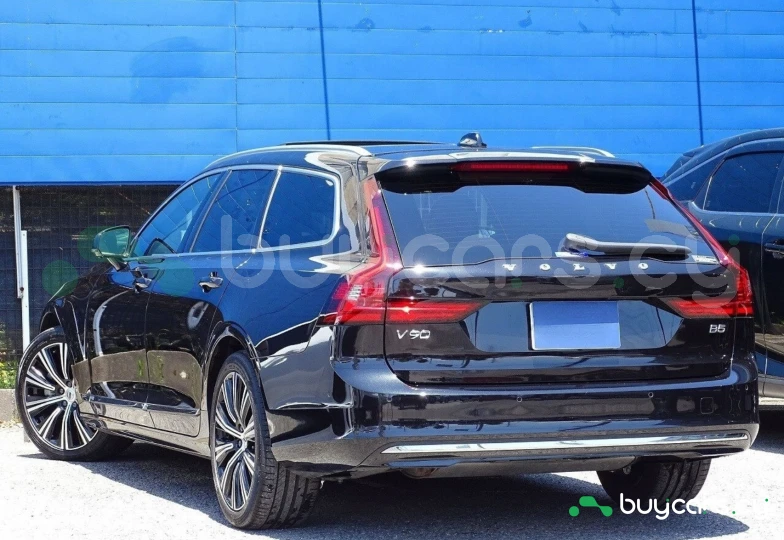 Volvo V90 Черный