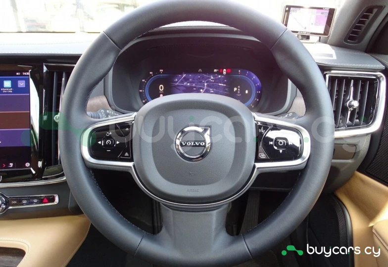 Volvo V90 Черный